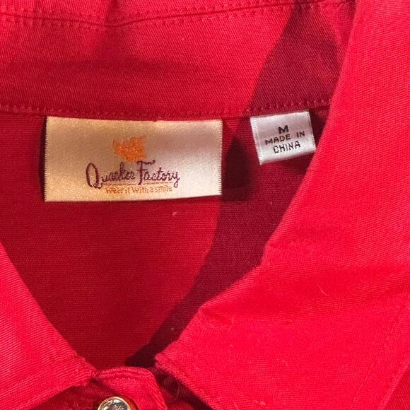 Festive Holiday Red Jean Jacket Stretch Denim Rhinestone Buttons Size Medium - Picture 2 of 2